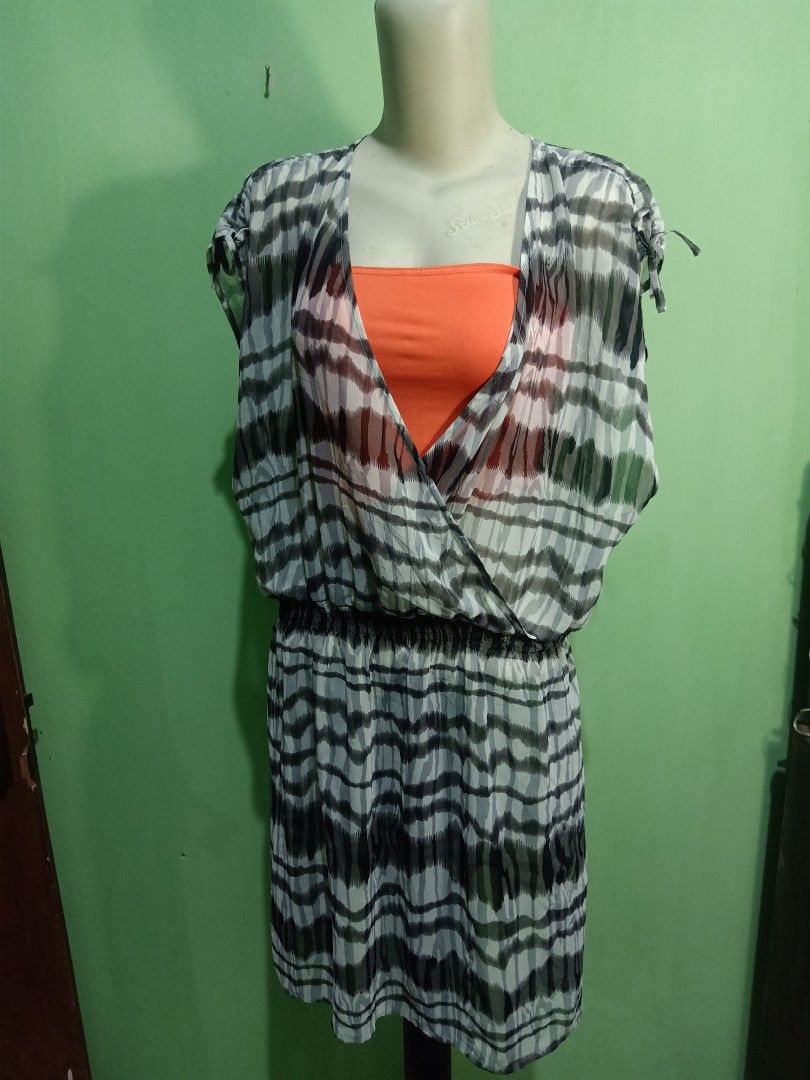 Outer Bikini, Fesyen Wanita, Pakaian Wanita, Gaun & Rok di Carousell