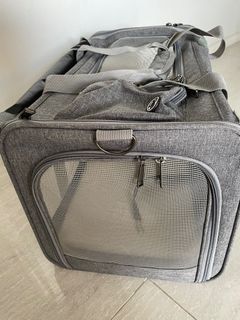 (Category: ) located in . Submitted by z.h.w (Listing ID 1215712220, Image 1). Description: .