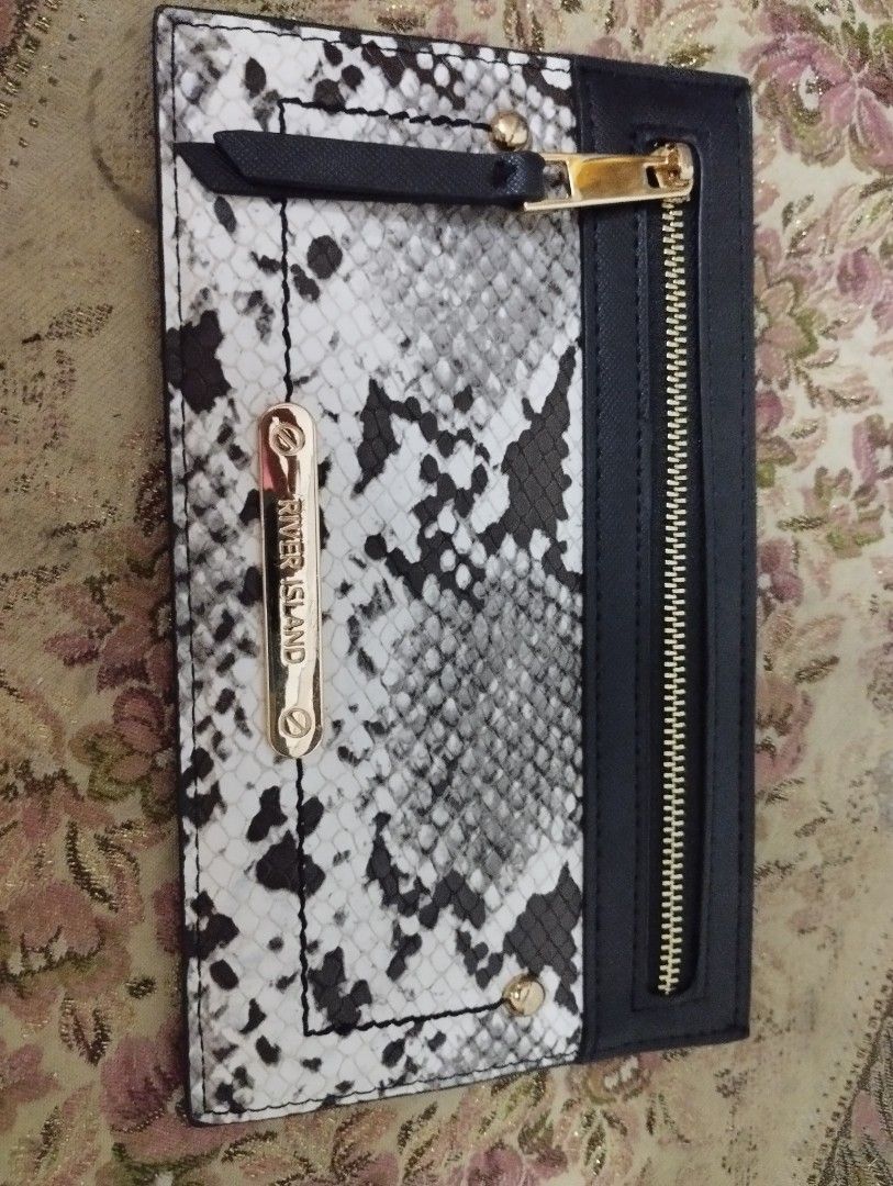 River Island Wallet and card holder on Carousell