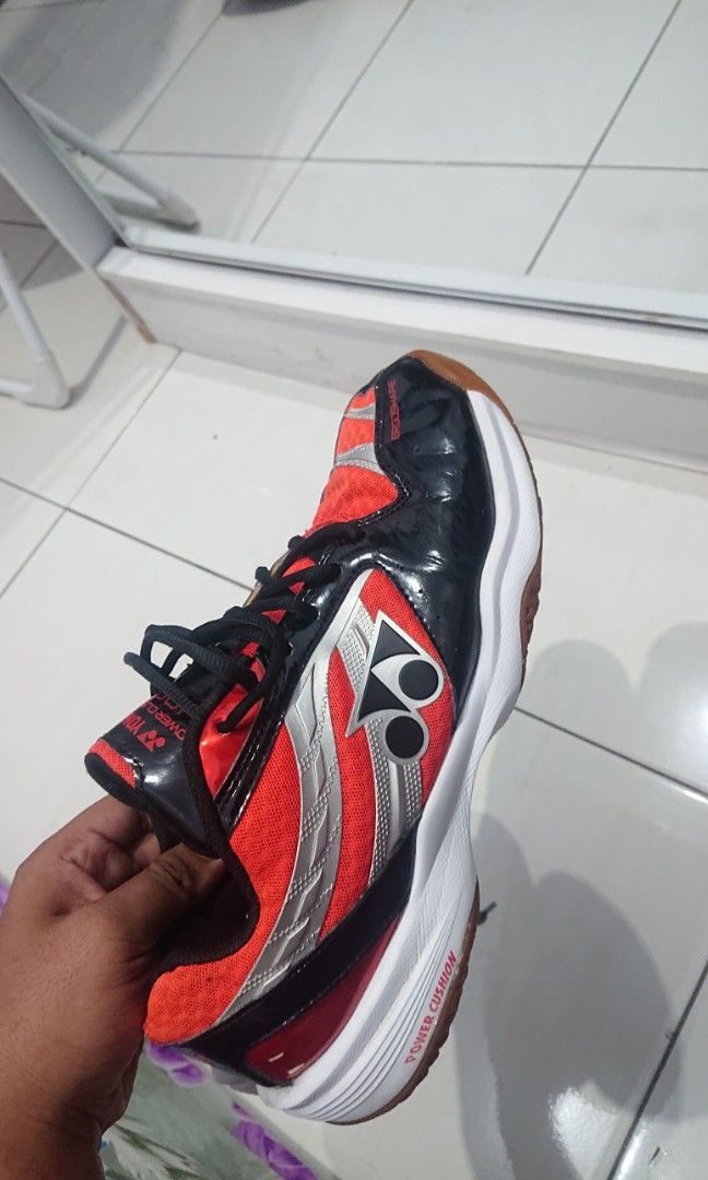 Yonex power cushion clearance 100