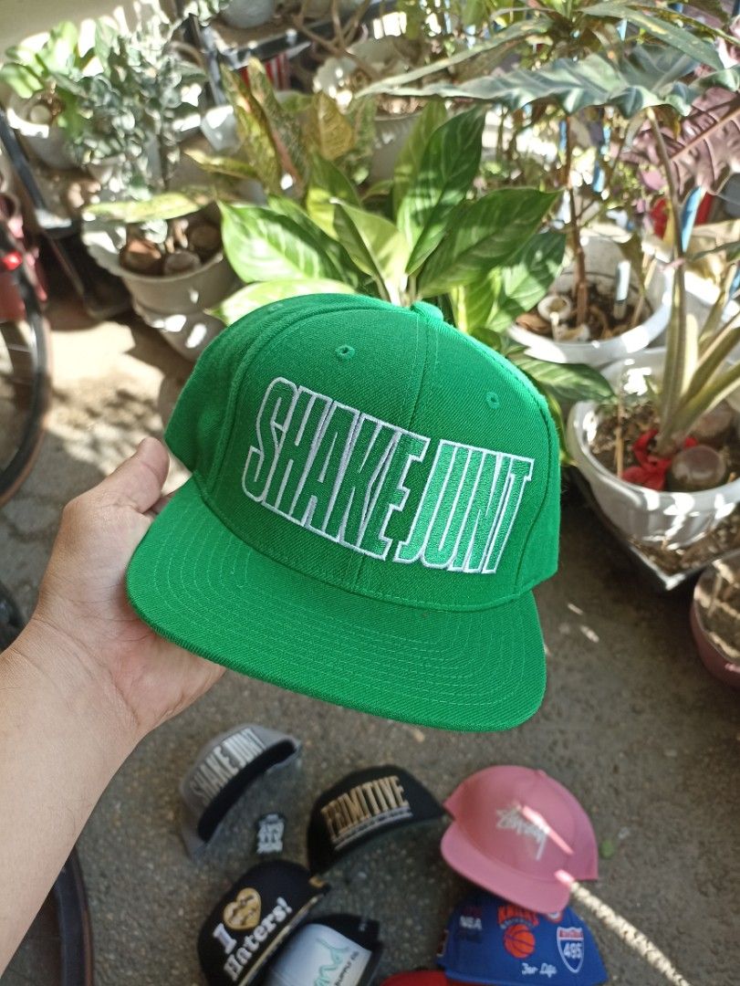 Shake junt hat on sale