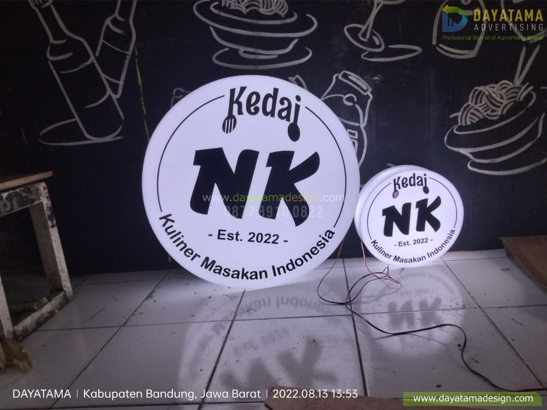 Signage Neon Box Akrilik dan Huruf Timbul Custom, Serba Serbi, Preorder