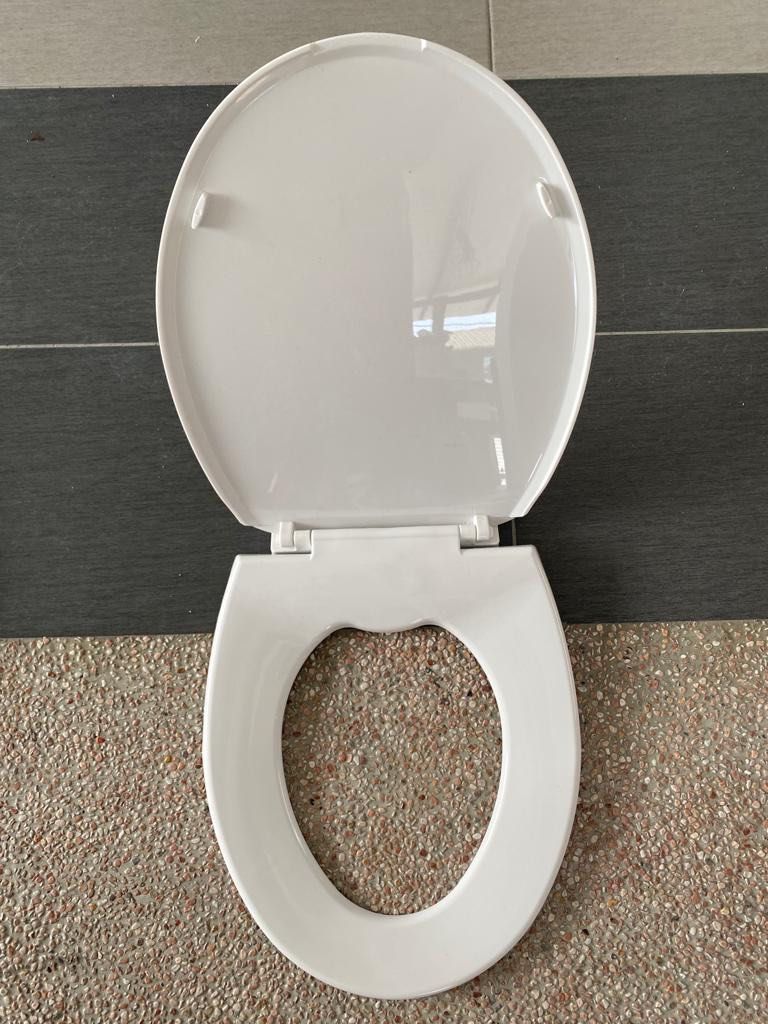 Toilet bowl cover seat replacement, Furniture & Home Living, Home