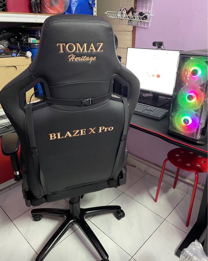 Tomaz gaming chair, Furniture & Home Living, Furniture, Chairs on Carousell