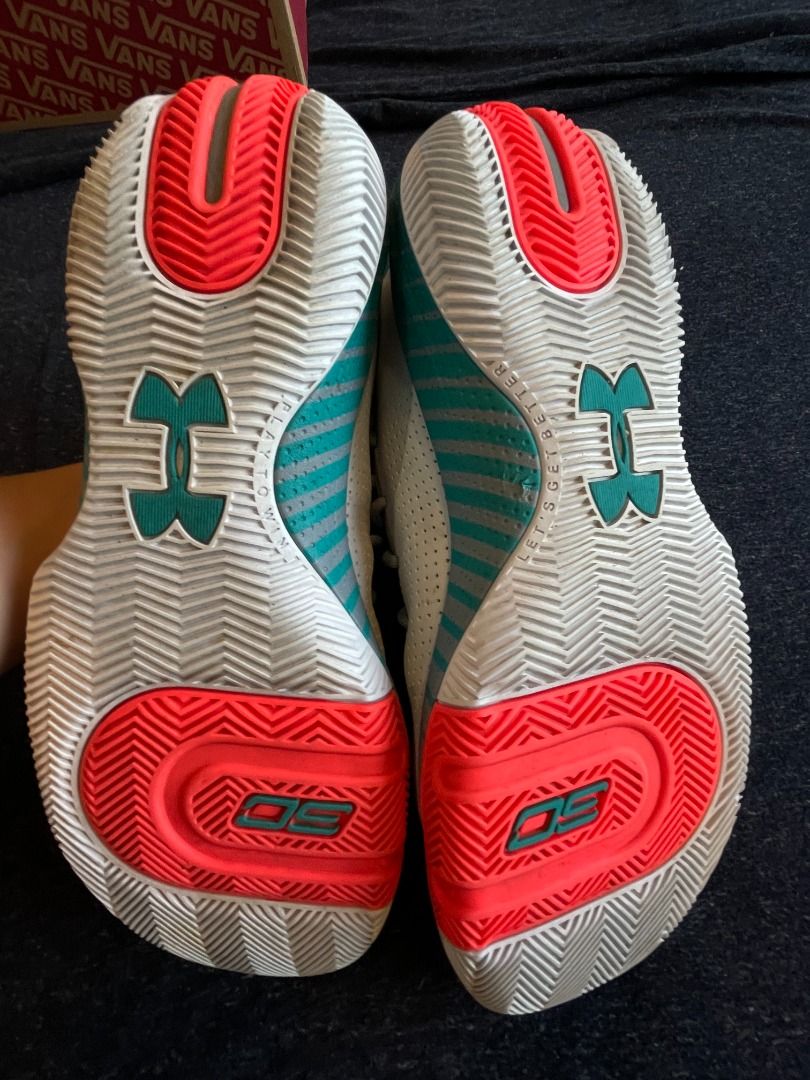 Under armour curry 3zero hotsell 3