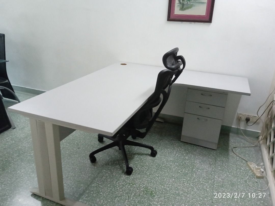 URGENT TO SELL : Office furniture set, Furniture & Home Living, Furniture,  Tables & Sets on Carousell