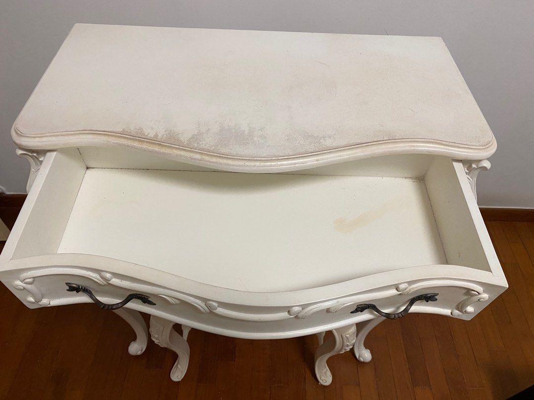 Used dressing table, Furniture & Home Living, Furniture, Tables & Sets