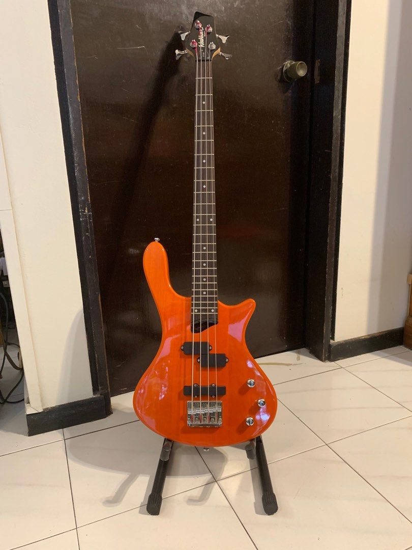 Washburn Taurus T14 Bass Guitar