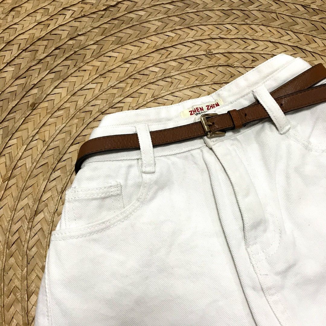 White Hard Denim Skirt (Category: Skirts) located in Quezon City. Submitted by EmacityFinds (Listing ID 1215841931, Image 2). Description: 🌼 Like new, no flaws. 🌼 Waist: 27 in 🌼 Length: 15.5 in.