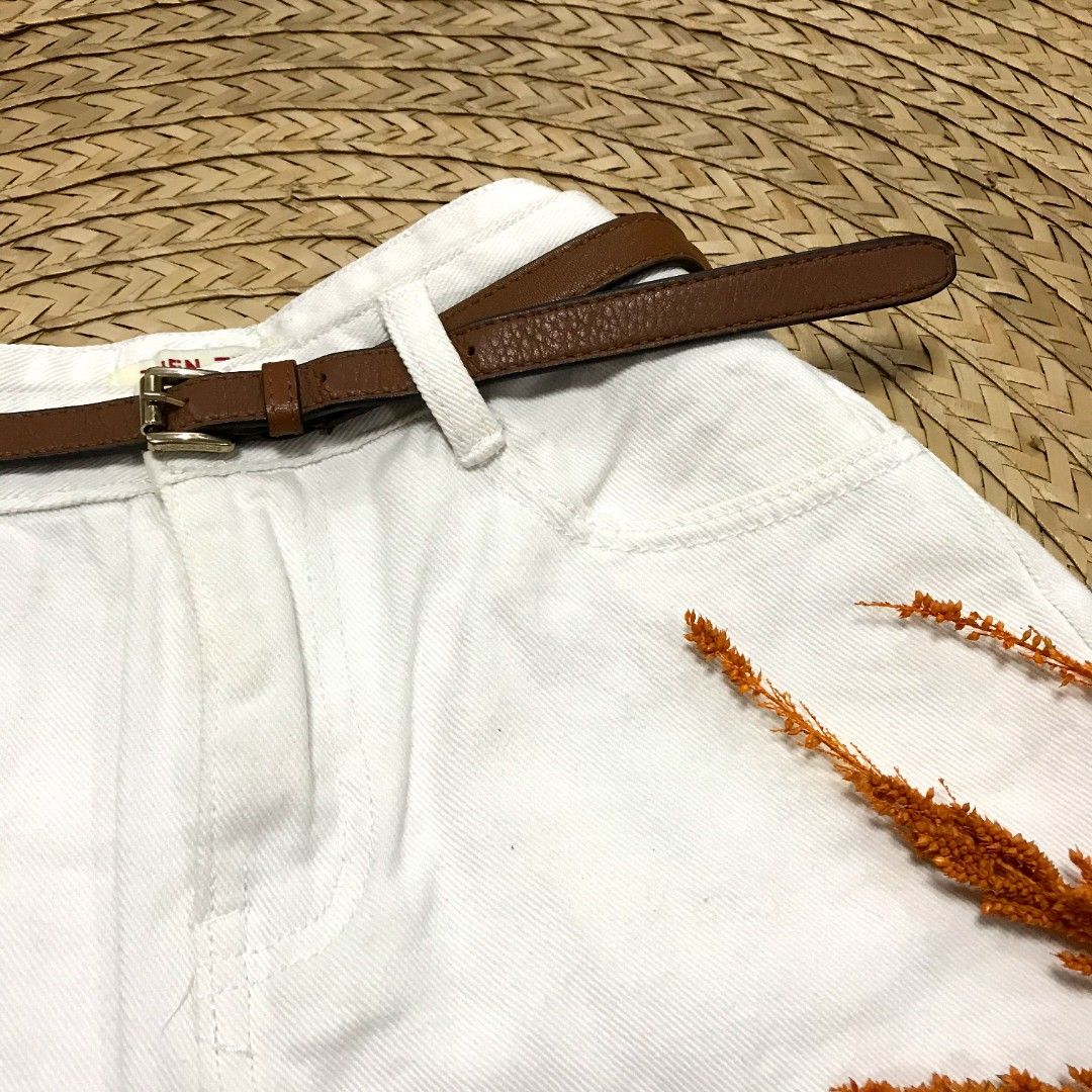 White Hard Denim Skirt (Category: Skirts) located in Quezon City. Submitted by EmacityFinds (Listing ID 1215841931, Image 3). Description: 🌼 Like new, no flaws. 🌼 Waist: 27 in 🌼 Length: 15.5 in.