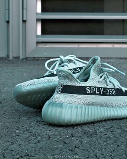 Yeezy 350 Salt us 9.5 Men s Fashion Footwear Sneakers on