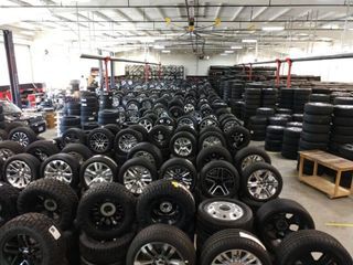 18" Dodge Ram 2500 3500 OEM wheels rims 35" tires NEW 2019 2020 2021 2022 2476