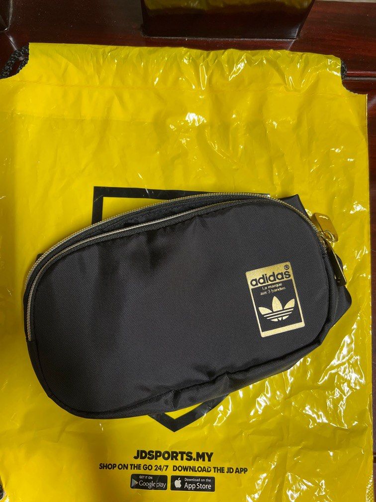 adidas Parkhood Messenger Bag 120 FJ1120 | Sports accessories | Official  archives of Merkandi | Merkandi B2B