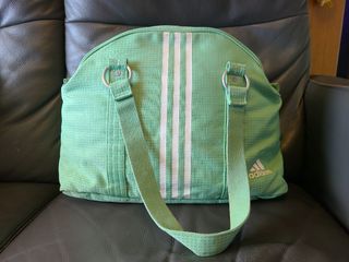 （分類：）位於 。 由 190808 提交（商品編號 1215943701，圖片 1）。簡介： 。
