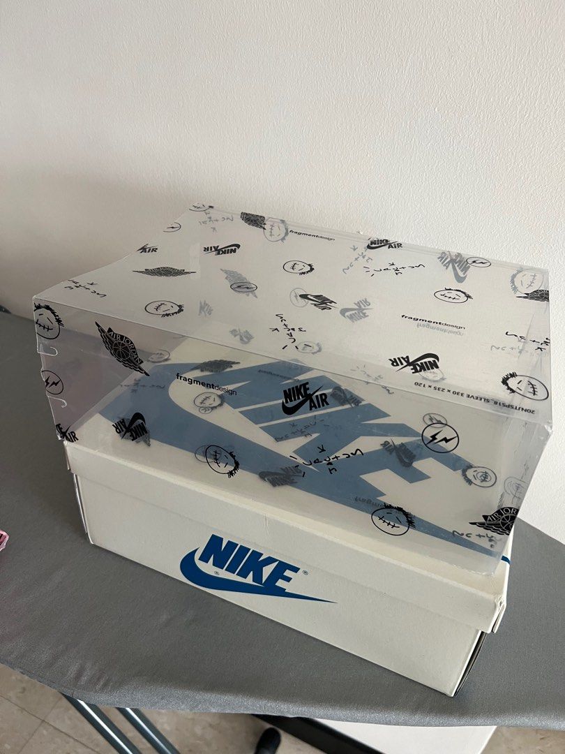 Travis scott discount jordan 1 box