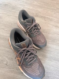 Asics gel-kayano 26 (d) womens hotsell metropolis rose gold