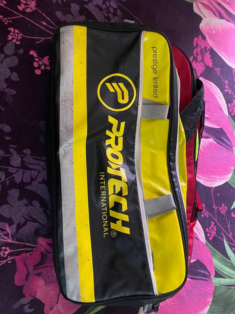Bag badminton protech, Sports Equipment, Sports & Games, Racket & Ball