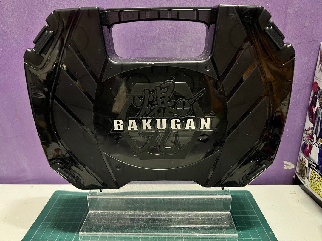Bakugan Battle Planet Baku Storage CASE BLACK 18 Ball Capacity