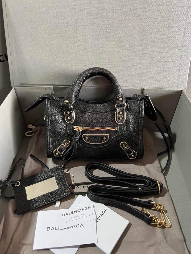balenciaga mini city size in cm