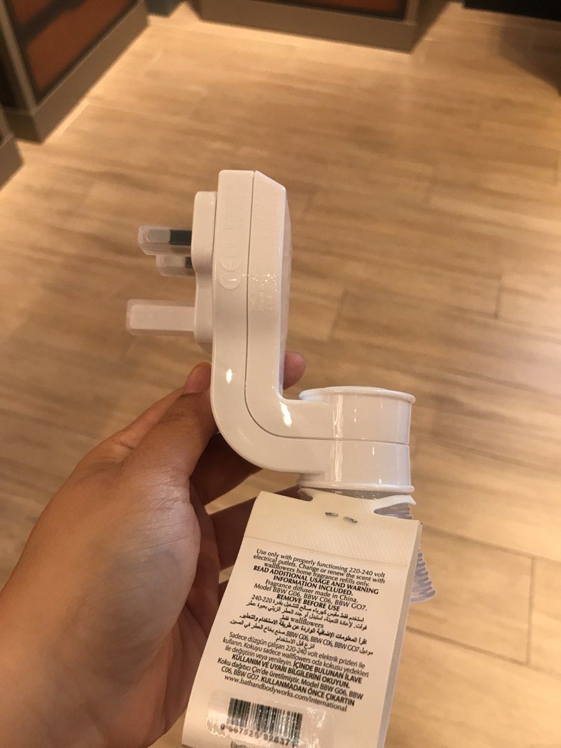 BASIC PLUG (WHITE) (Category: Home Fragrance) located in Chemor. Submitted by shopperholic.bynaddy (Listing ID 1215896420, Image 1). Description: ✅NEW.