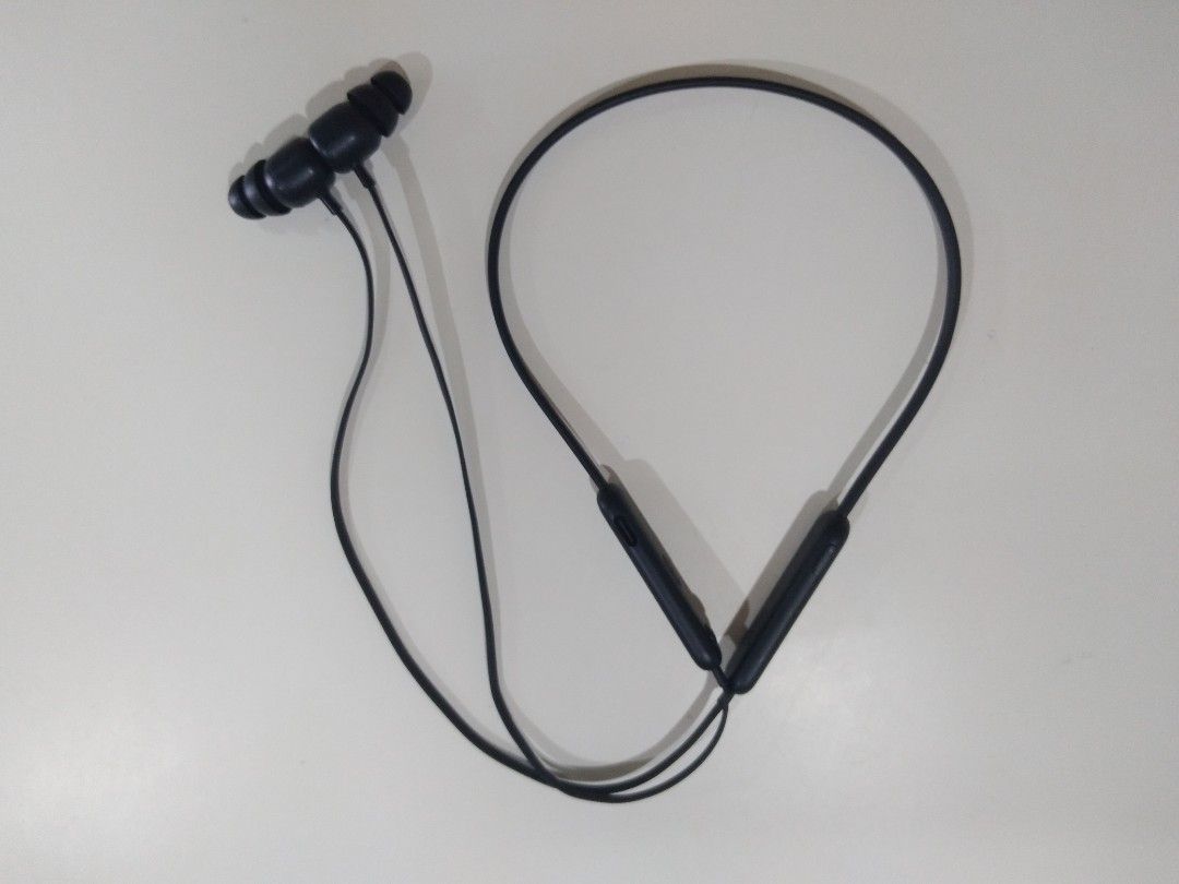 Beats Flex, Audio, Headphones & Headsets on Carousell