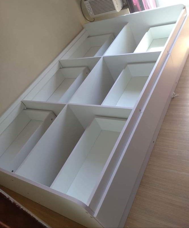 Bed box White w/ uratex foam (Category: Other Home Furniture) located in San Juan City. Submitted by eliseeemoreno (Listing ID 1215902110, Image 2). Description: Bed box White wooden double size 48x75 we assemble free we delivered COD depends location melamine wood materials sets w/ uratex foam 5 yrs waranty 48x75x5,5.