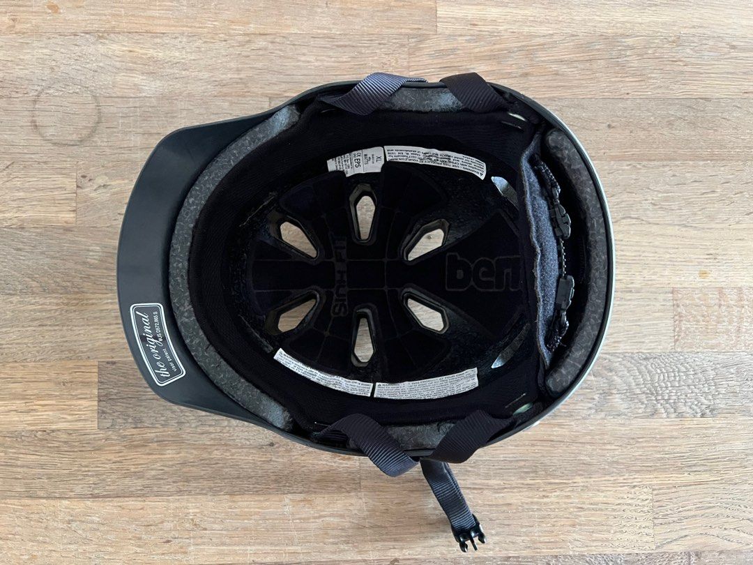 Bern helmet with visor, Sports Equipment, Bicycles & Parts, Parts