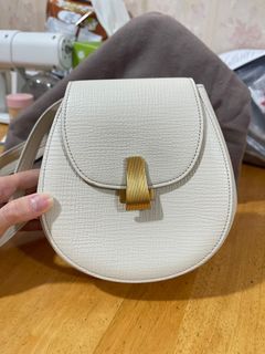 （分類：）位於 。 由 lizzy.store 提交（商品編號 1216009689，圖片 1）。簡介： 。