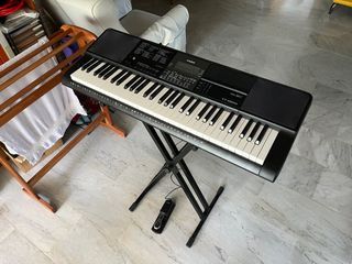 Casio CT-X800 Keyboard