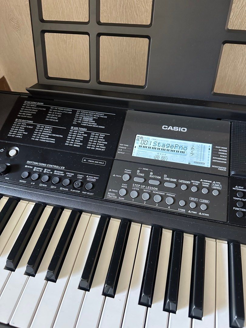 Casio Keyboard Set, Hobbies & Toys, Music & Media, Musical Instruments