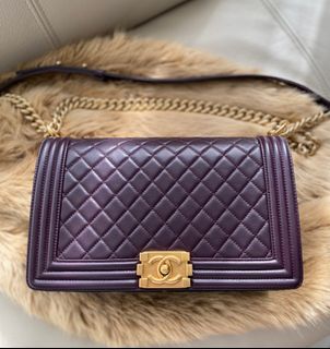 (Category: ) located in . Submitted by chic.couture (Listing ID 1175668749, Image 1). Description: .