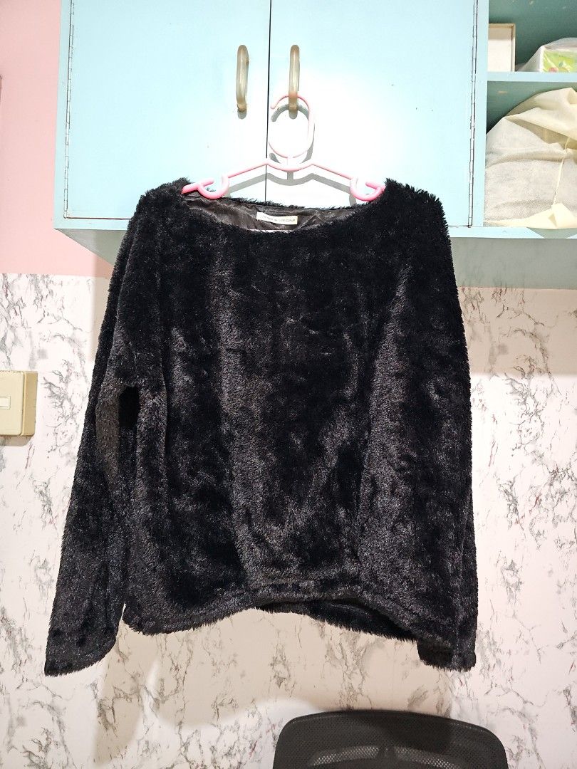 Continuer de Nice Claup Fur Sweatshirt, Women's Fashion, Coats
