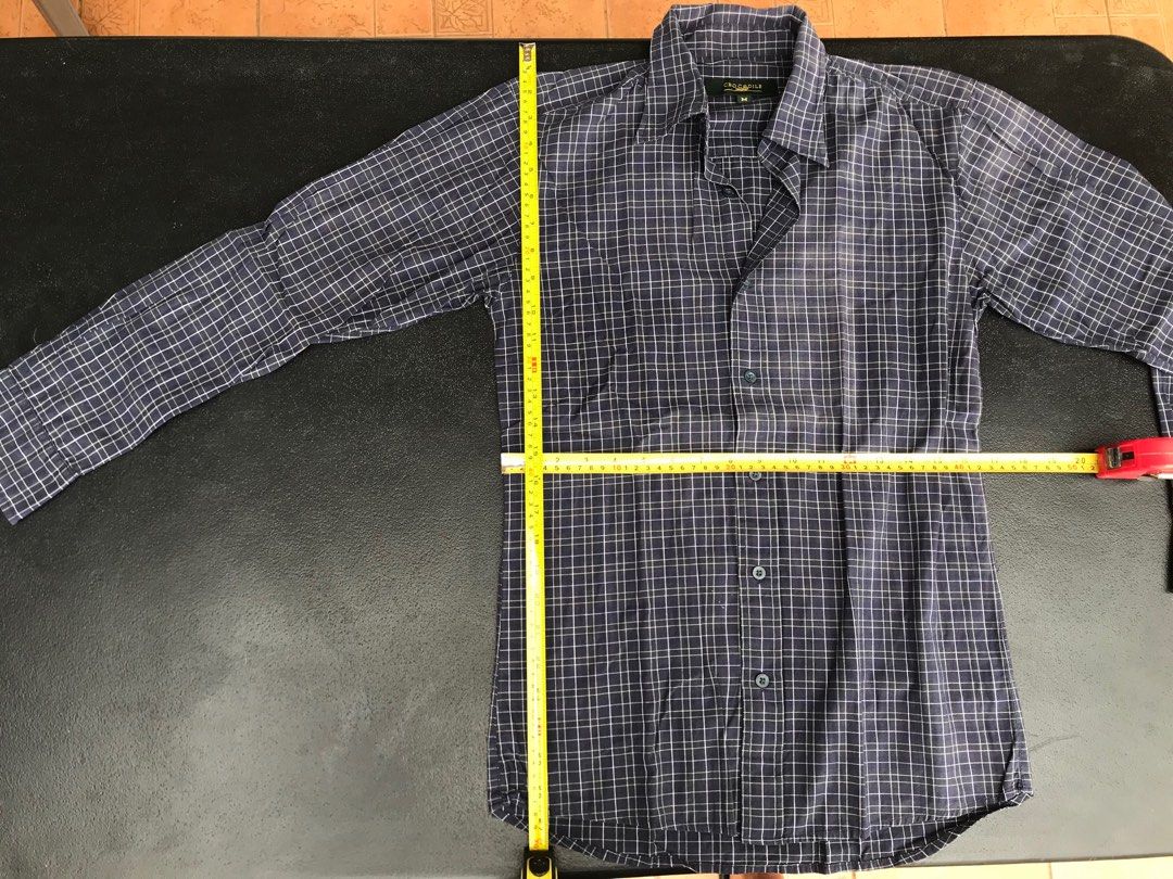 Crocodile Navy blue plaid long sleeve button up (Category: Formal Shirts) located in Puerto Princesa. Submitted by msirmoneyeah (Listing ID 1215955377, Image 2). Description: Crocodile Navy Blue Plaid longsleeve button up Preloved Clothes from my closet so please manage expectations 9/10 condition M size on tag Please refer to photos for tape measurements No visible issues.