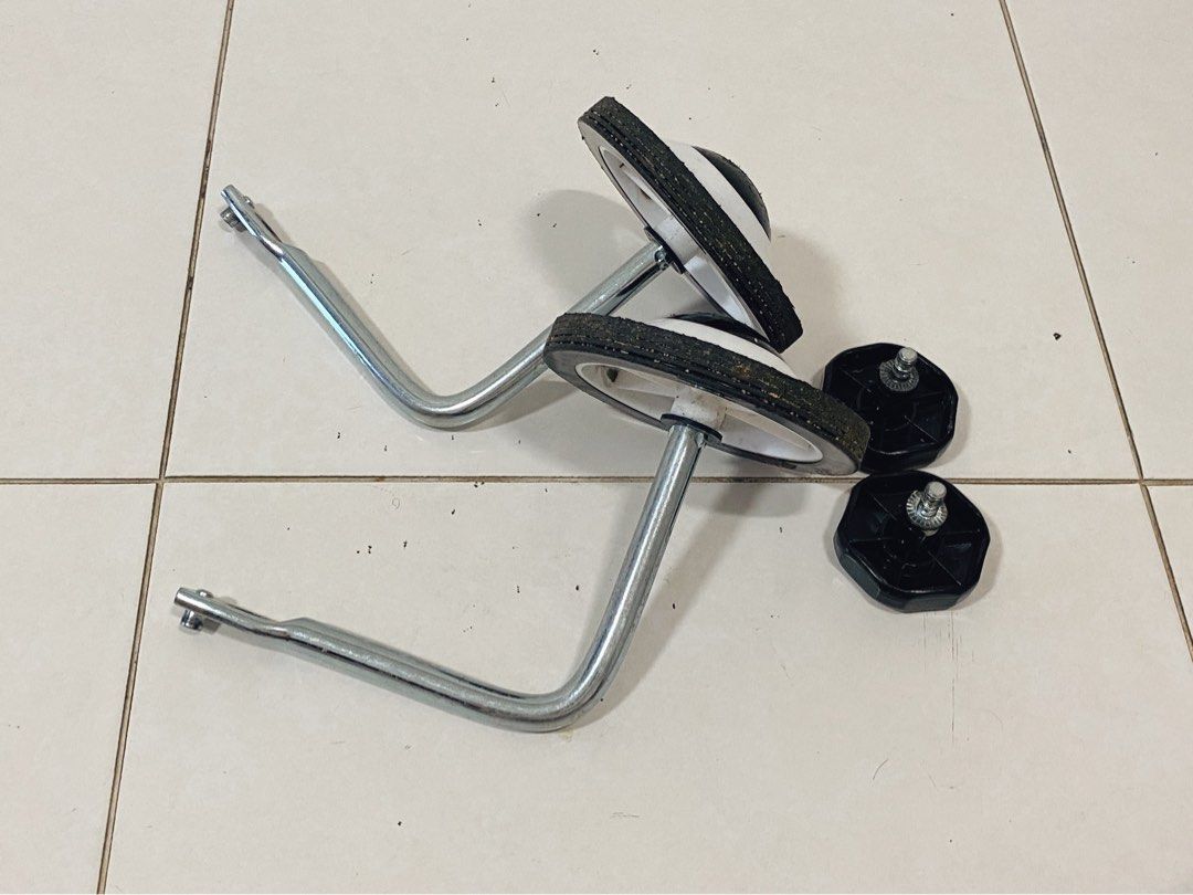 Decathlon training wheels for 16inch bike Sports Equipment