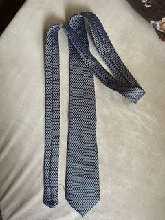 Elegant Patterned Black-Silver Silk Tie