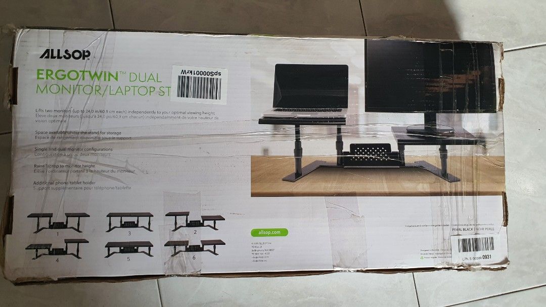Ergonomic Computer Table (Category: Laptops & Notebooks) located in Singapore. Submitted by 680000 (Listing ID 1215875101, Image 1). Description: Brand New Never used it before Only $38 Free Delivery.
