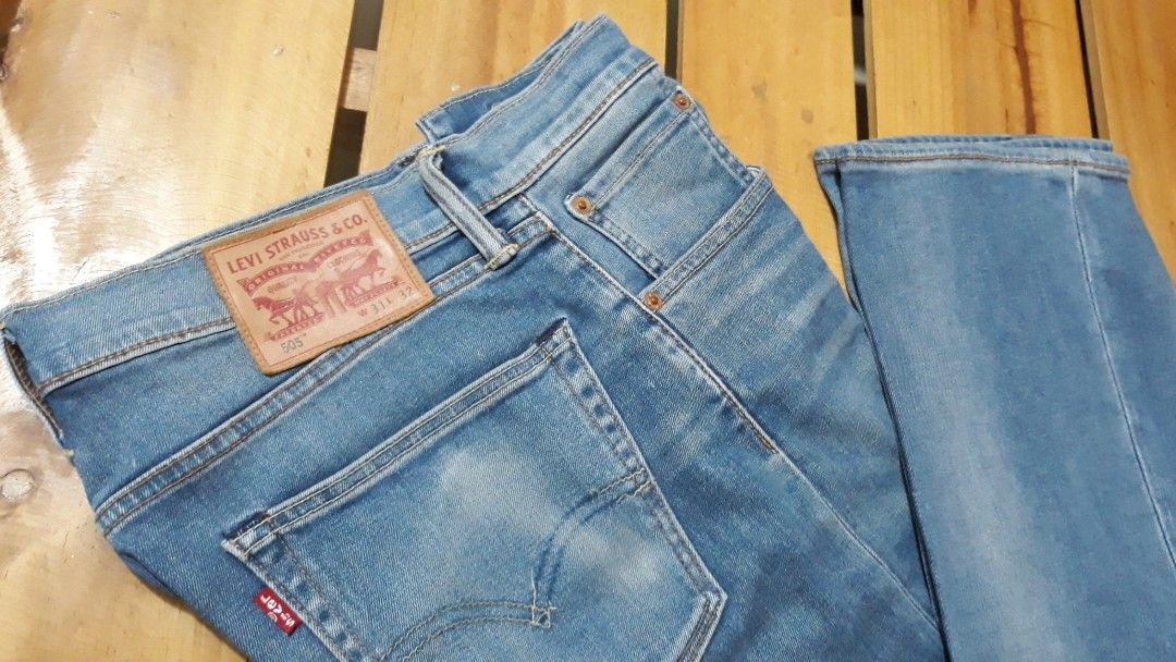For sale‼Slightly used Original Levi's 505 men's Jeans, Men's Fashion,  Bottoms, Jeans on Carousell
