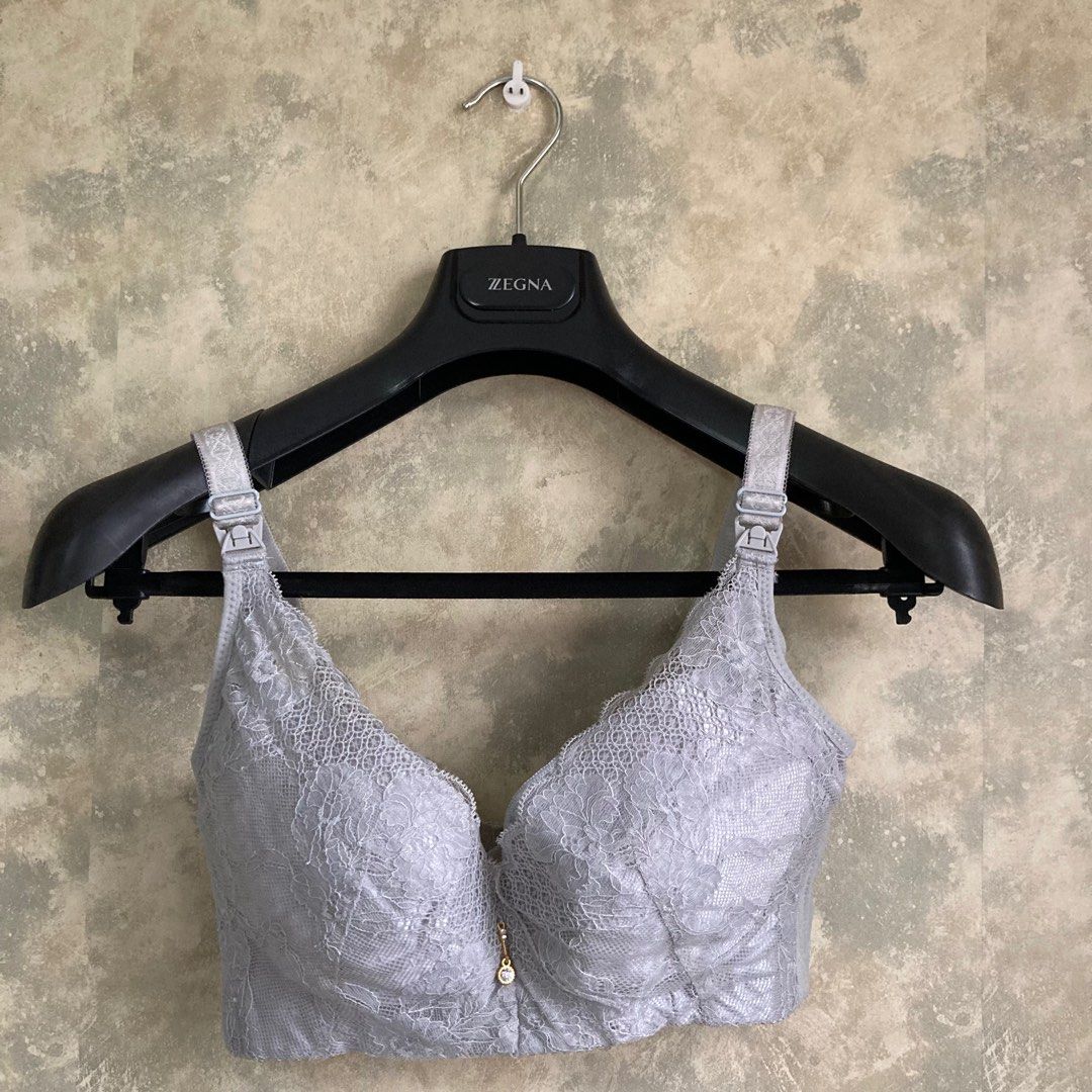 FREE] Nursing bra size 80D / 36D padded non-wire bra menyusu, Women's  Fashion, New Undergarments & Loungewear on Carousell