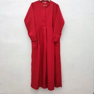 Gamis Merah