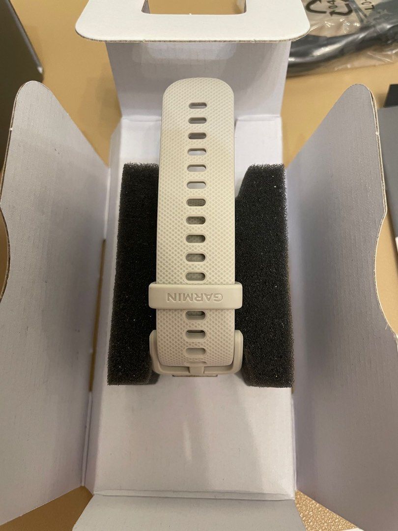 Garmin venu sales sqm