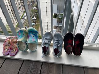 Give away shoes for 3-4 yrs girl