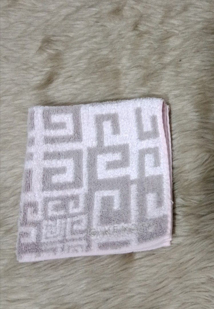 Givenchy (Category: Face Care) located in Caloocan City. Submitted by sassypurchased (Listing ID 1215930180, Image 3). Description: Givenchy Face Towel 230 Good condition From Japan Preloved Shop NOT UKAY SOURCE Measurements: H- 10.5L- 10.5 inches approx We accept credit/ debit card payment online or in-store Installment available via Atome, 3 months to pay, 0% interest DETAILS ARE POSTED IN THE PIC ♥️Sold as is. What you see is what you get. Pri