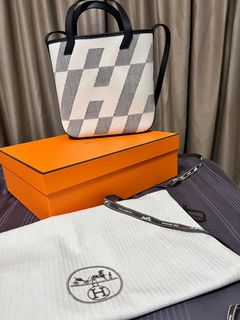 （分類：）位於 。 由 bazaar.Gogo 提交（商品編號 1215931140，圖片 1）。簡介： 。