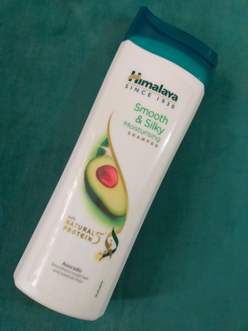 Himalaya Smooth&Silky Moisturising Shampoo - Avocado x 2 bottles, Beauty &  Personal Care, Hair on Carousell