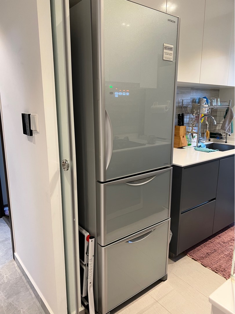 HITACHI 3 DOORS FRIDGE IN GLASS SILVER, TV & Home Appliances, Kitchen