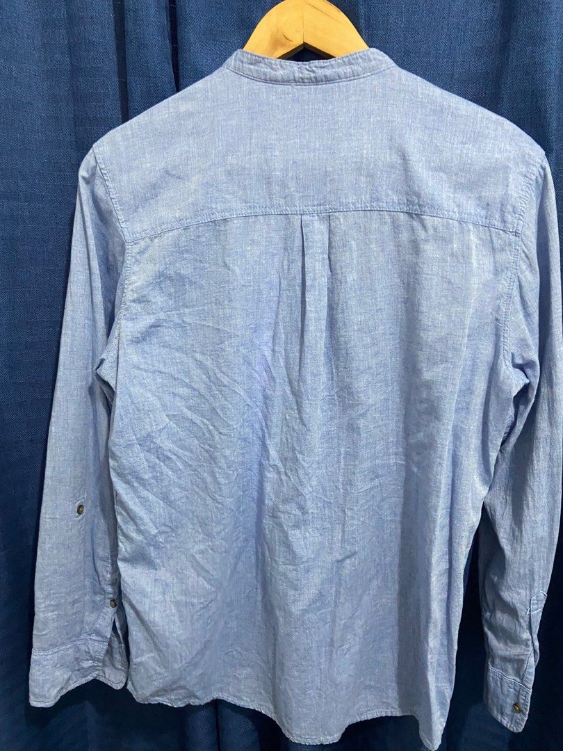 H&M Chinese Collar Polo (Category: Tshirts & Polo Shirts ) located in Quezon City. Submitted by nathanmacayanan (Listing ID 1215980213, Image 3). Description: .
