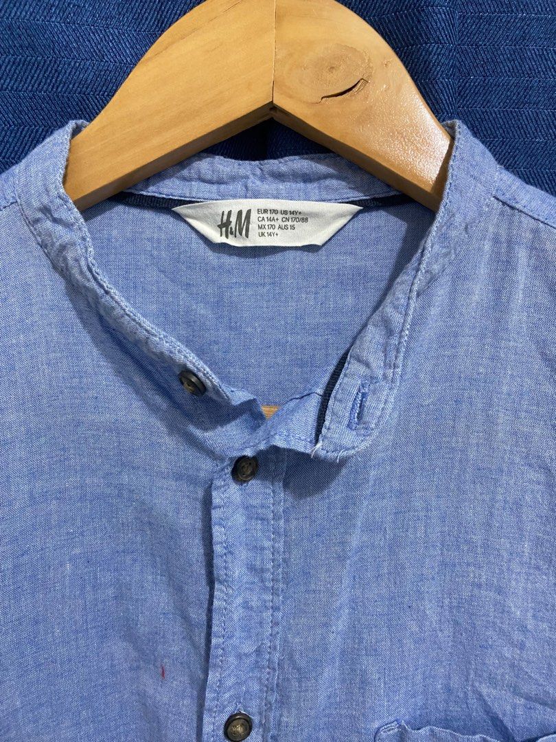 H&M Chinese Collar Polo (Category: Tshirts & Polo Shirts ) located in Quezon City. Submitted by nathanmacayanan (Listing ID 1215980213, Image 2). Description: .