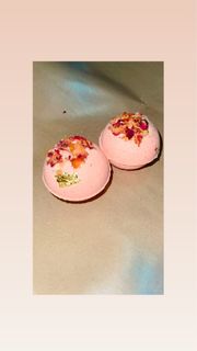 (Category: ) located in . Submitted by bathglam (Listing ID 1216039397, Image 1). Description: .