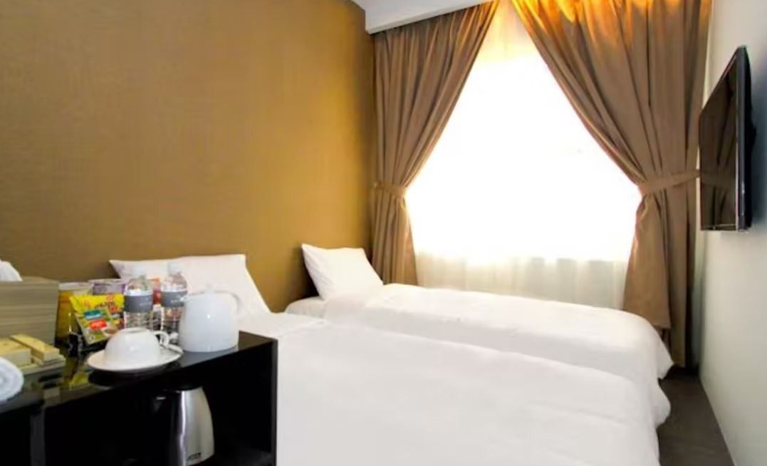 Hotel For Sale along City Fringe Along Jalan Besar63225676488706111