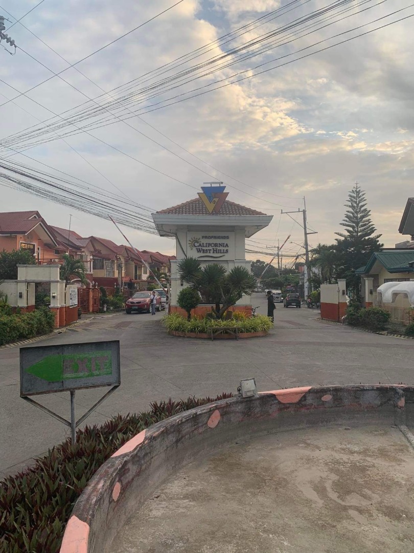 House and Lot for Sale in California West, Property, For Sale, House